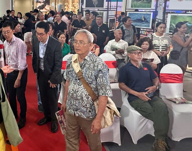 La belleza de la naturaleza a través de la exposición fotográfica de aves y animales salvajes vietnamitas 2024 foto 5