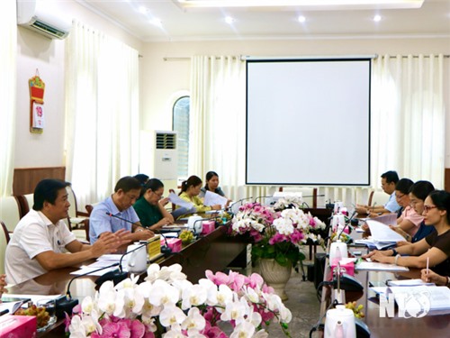 The Provincial People's Committee held a meeting to listen to progress reports and resolve some problems with the Water is Life Project.