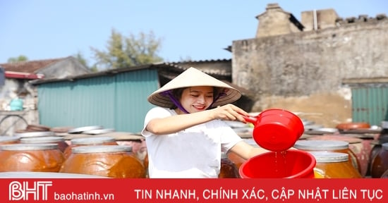 Các cơ sở nước mắm truyền thống phía Nam Hà Tĩnh vào vụ sản xuất mới