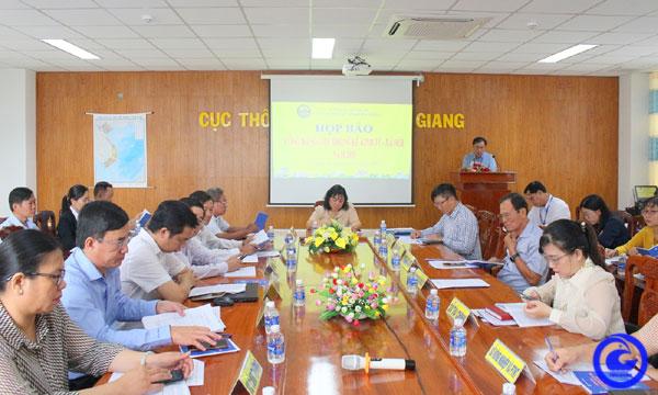 Tien Giang: Pressekonferenz zur Bekanntgabe der sozioökonomischen Statistiken der Provinz im Jahr 2024