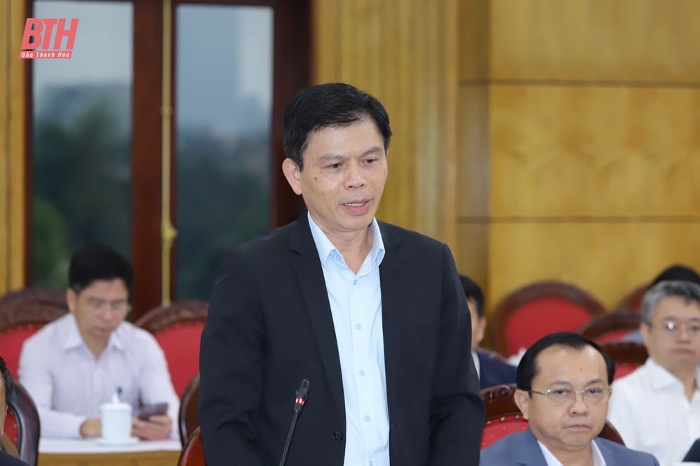 Le président Luong Cuong travaille avec le Comité permanent du Comité provincial du Parti de Thanh Hoa