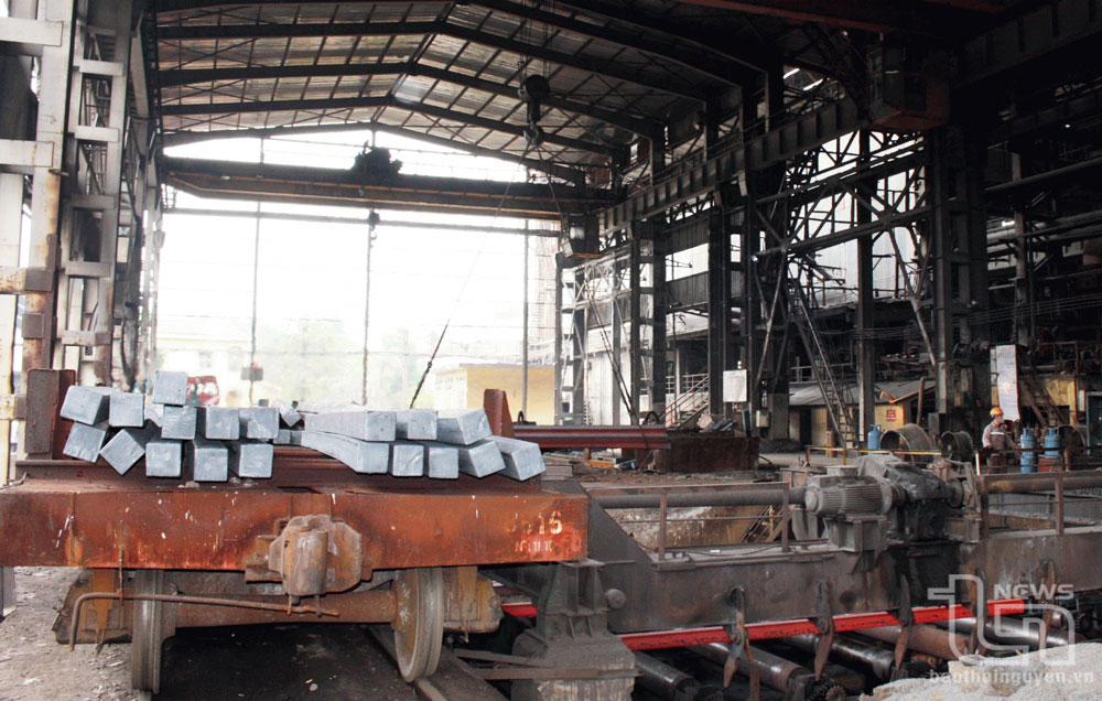 Stahlknüppelproduktion im Stahlwerk Luu Xa (Thai Nguyen Iron and Steel Joint Stock Company).