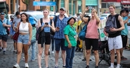 Die Zahl der internationalen Touristen steigt selbst in der Nebensaison stark an.