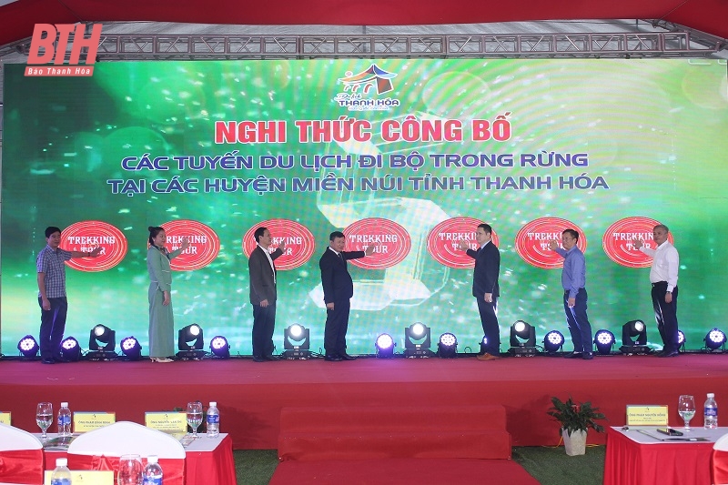 Se anuncian 12 recorridos a pie por el bosque en los distritos montañosos de la provincia de Thanh Hoa.