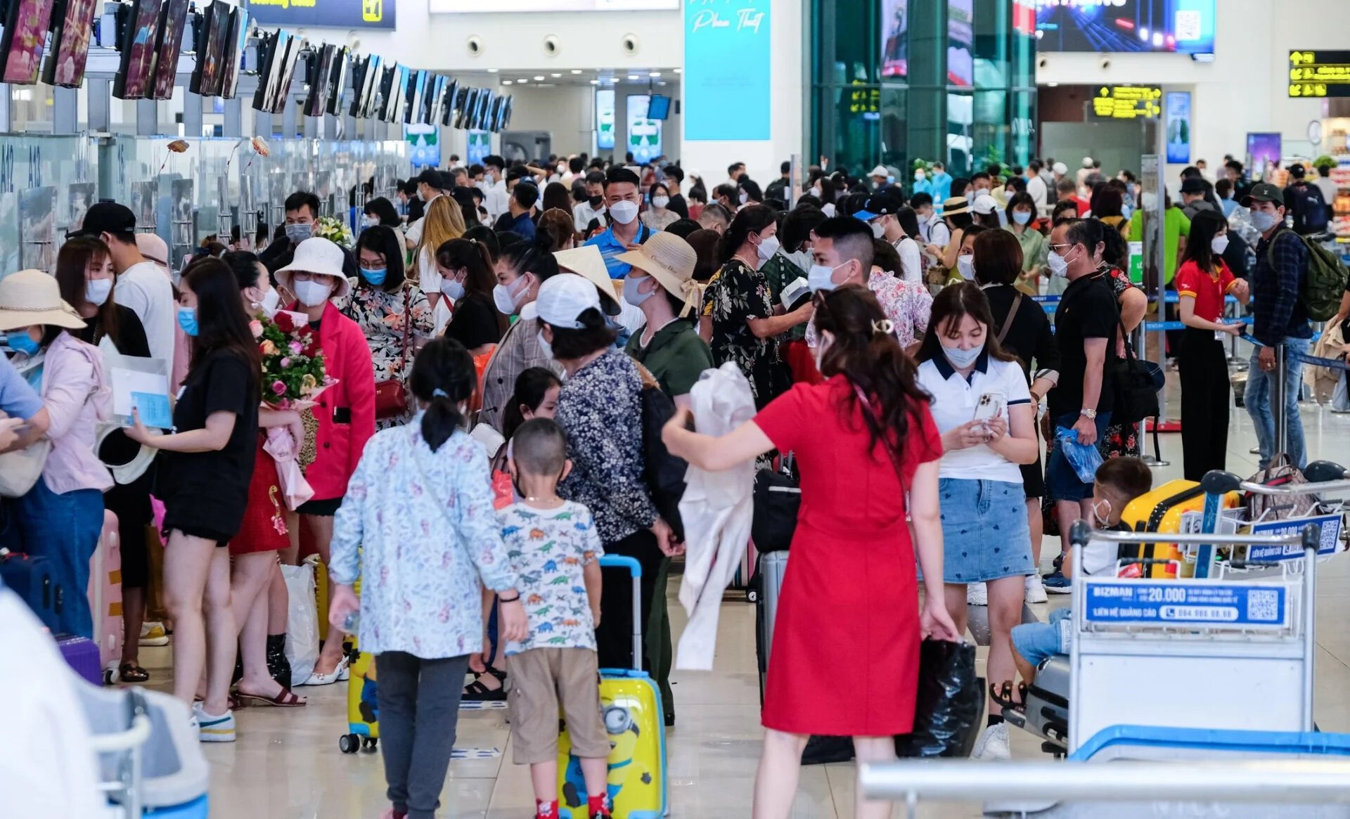 항공사, 항공편 계속 늘렸지만 뗏 항공료는 여전히 '비싸'