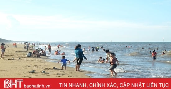 Nghi Xuân thu hút 15 nghìn lượt khách trong dịp lễ