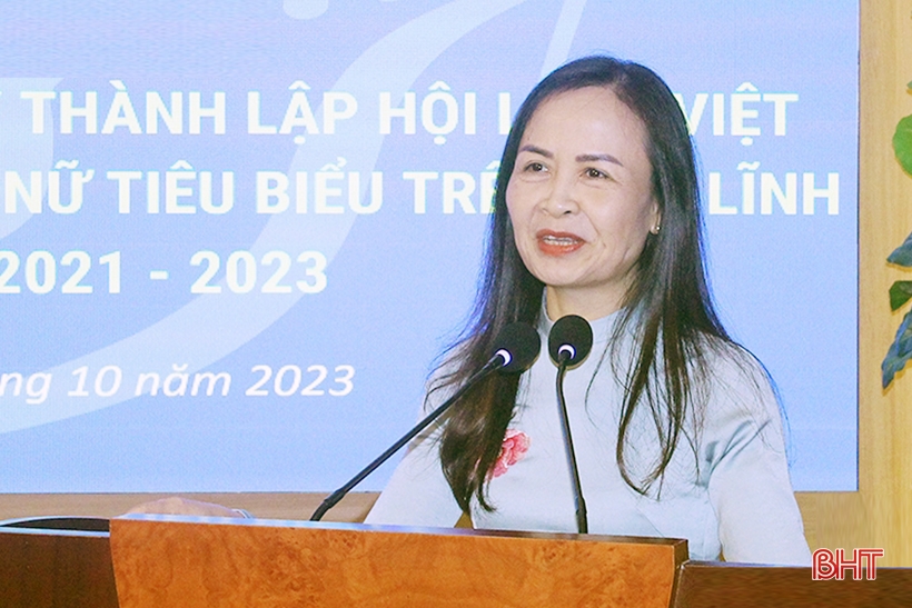 Nghi Xuan honors 26 outstanding female cadres and members