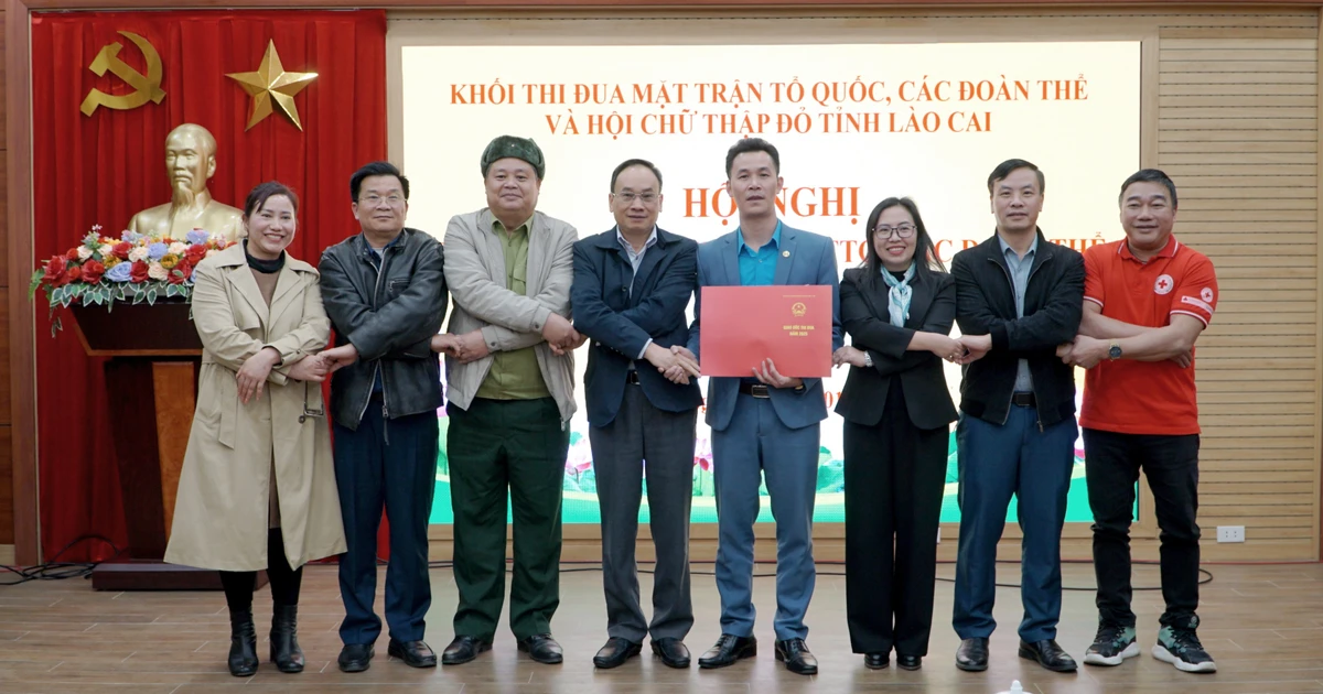 The emulation bloc of the Vietnam Fatherland Front, mass organizations and the Provincial Red Cross Society signed an emulation covenant for 2025.