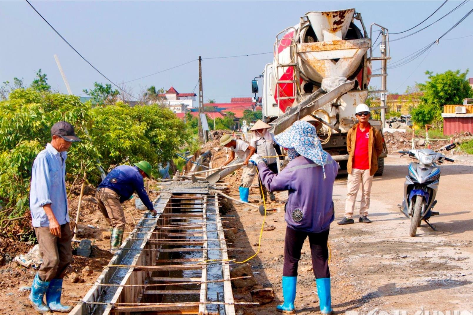 Nâng cấp đường nối hai di tích quan trọng ở Ninh Giang