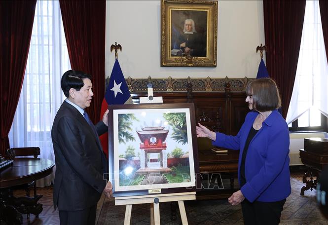 Photo caption