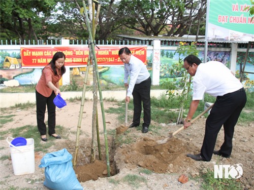 Lễ phát động và xây dựng Mô hình điểm “Khu dân cư bảo vệ môi trường và thích ứng với biến đổi khí hậu” năm 2024