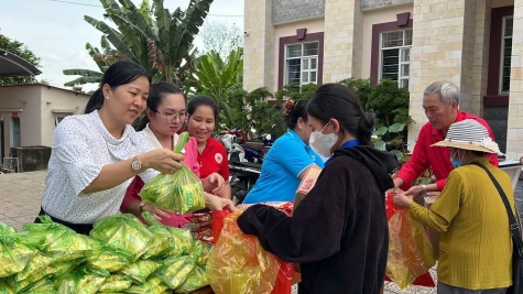 Nhân dân là trung tâm, là chủ thể