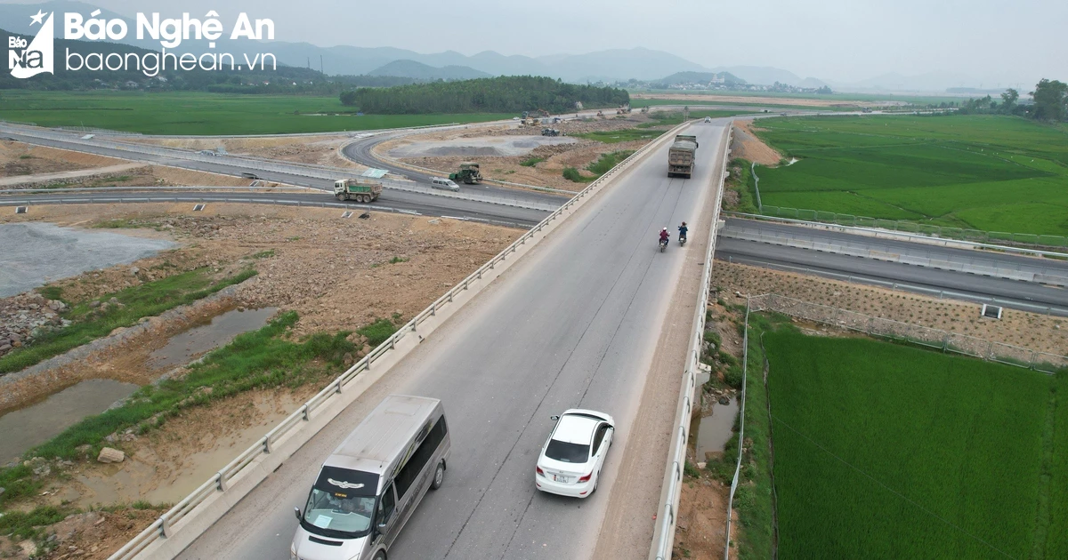 Inspección de seguridad de la autopista Dien Chau-Bai Vot antes del día de apertura