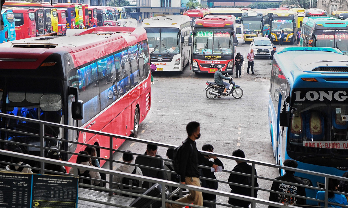 De nombreux trains et bus sont complets le jour de la fête nationale le 2 septembre