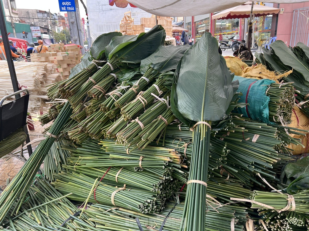 Der einst berühmte Dong-Blatt-Markt in Ho-Chi-Minh-Stadt ist verlassen, Händler seufzen Foto 4