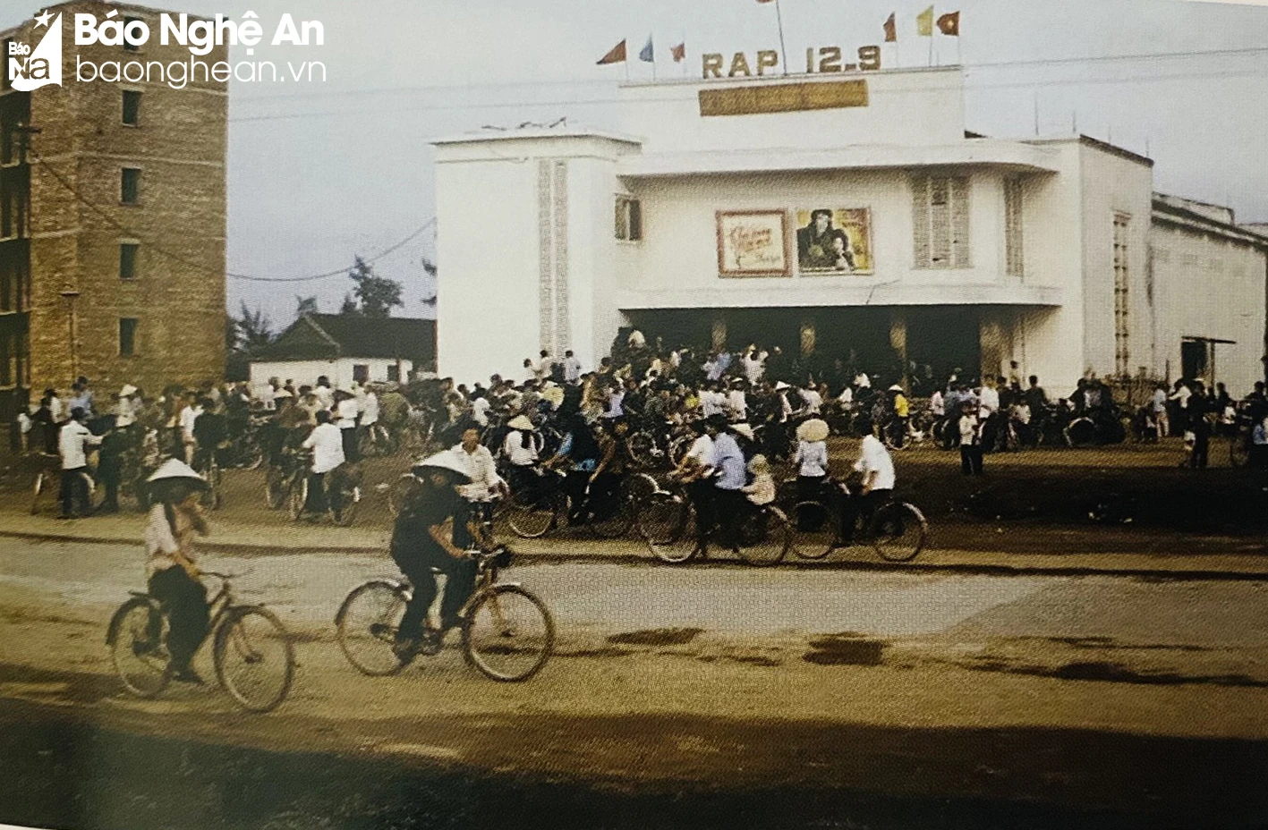 bna_Rạp 12 9 năm 1978.jpg