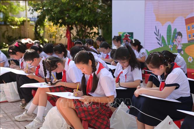 Lanzamiento del concurso de dibujo en color voluntario