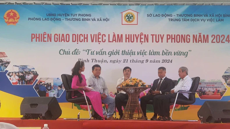 Giới thiệu việc làm tại huyện ven biển miền trung ảnh 4