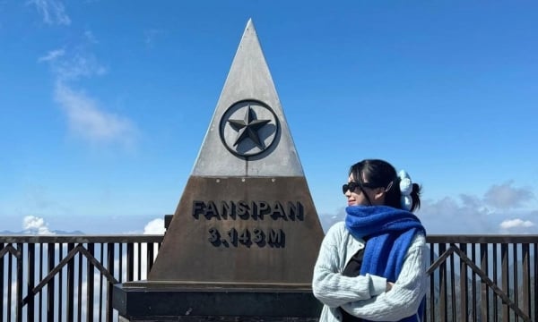 Sa Pa взимает плату за вход на пик Фансипан и водопад Кат-Кат.