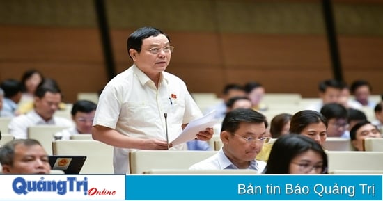 Le délégué de l'Assemblée nationale Hoang Duc Thang commente le projet de loi sur la justice pour mineurs