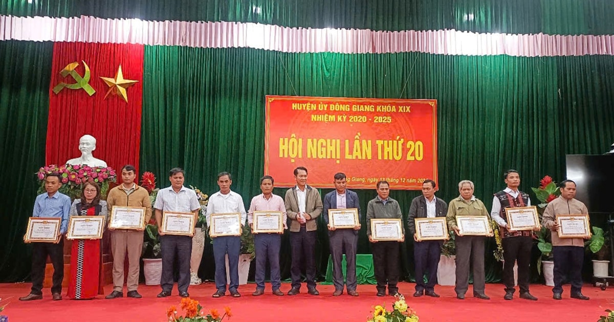 Năm 2024, Đông Giang kết nạp đảng viên mới đạt hơn 102% kế hoạch