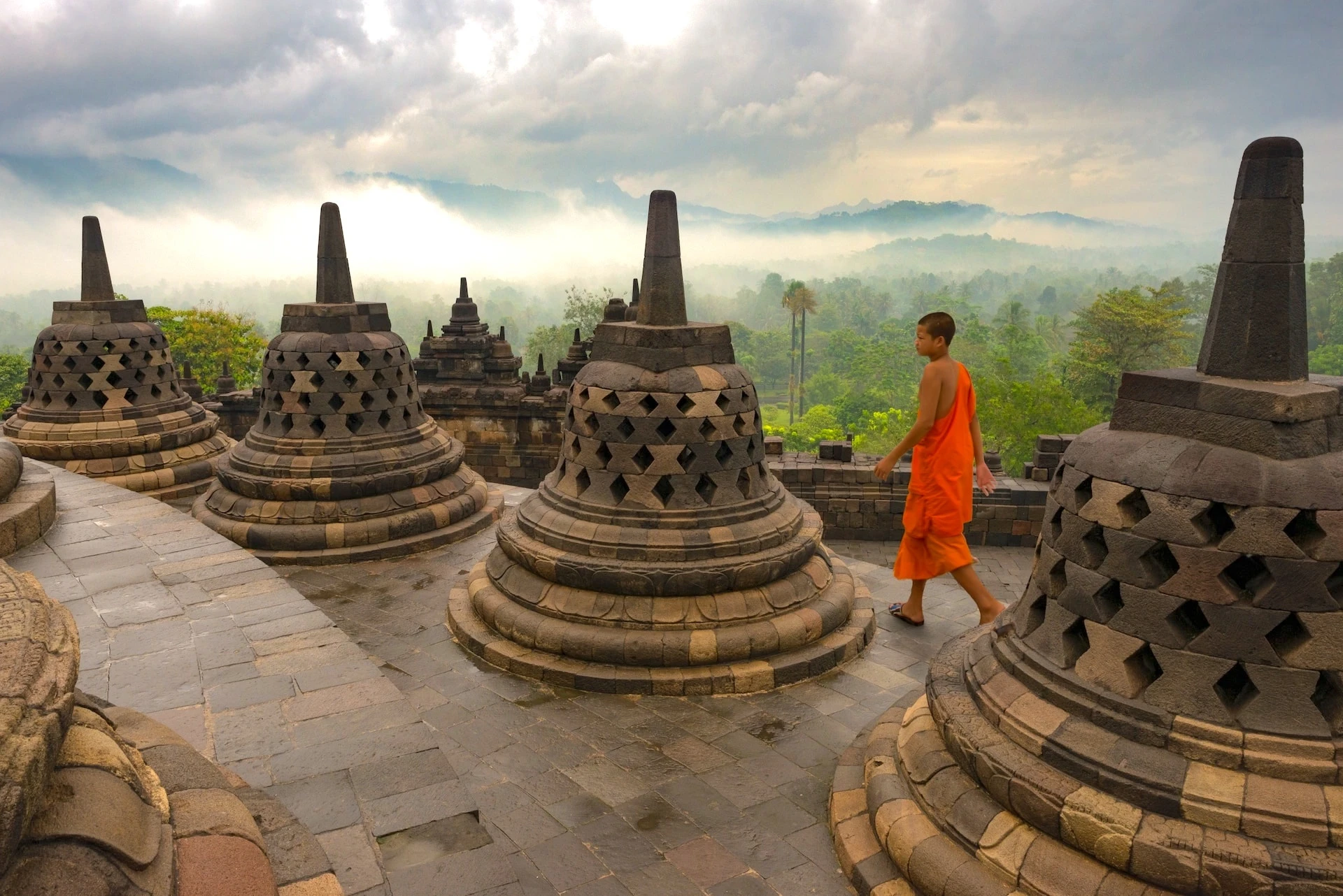 Größter buddhistischer Tempel der Welt wiederbelebt
