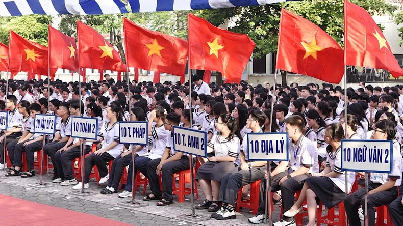 Nam Dinh ist bestrebt, seine Bildungserfolge aufrechtzuerhalten. Foto 1