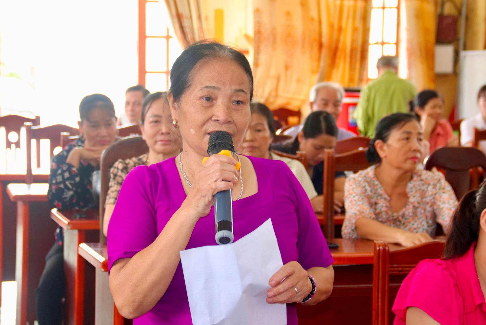 Người dân Hồng Phong (Thanh Miện) phản ảnh bờ kè sông Luộc và kênh qua đê Đại Hà sạt lở