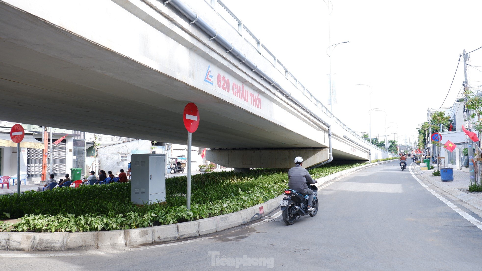 El puente, valorado en más de 500 mil millones de VND, que busca 