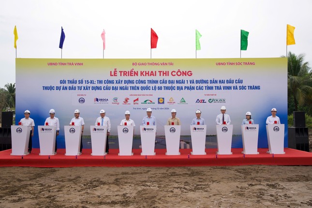 Construction of cable-stayed bridge worth over 3,900 billion, the second largest in Vietnam, begins photo 1