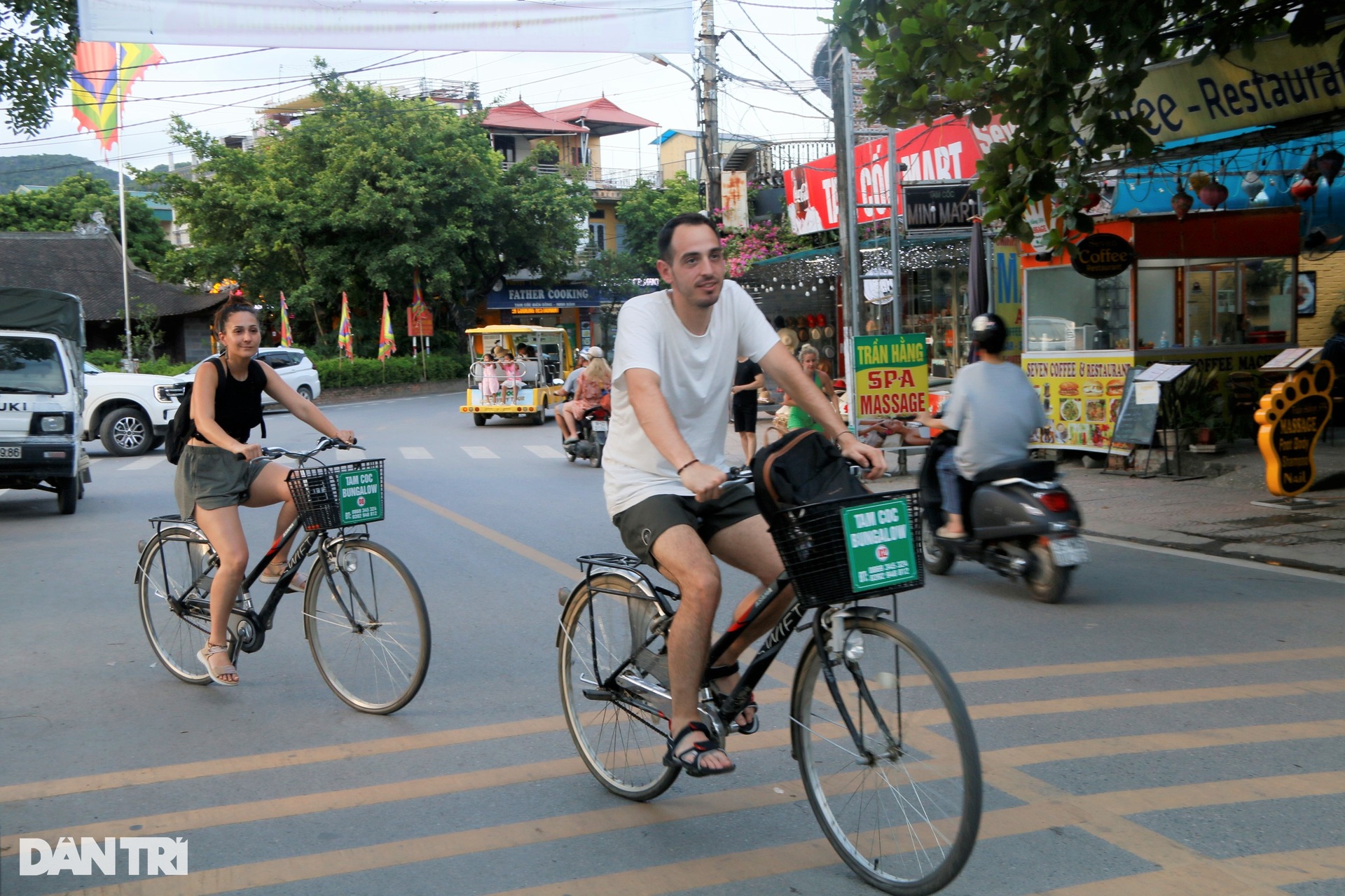 Phố Tây ở Ninh Bình - 7