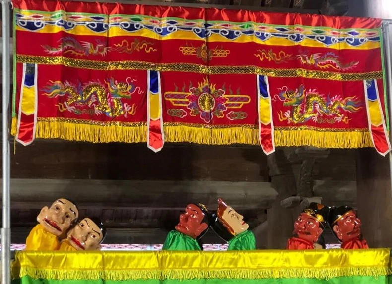 O Festival da Pagoda Keo no outono, na província de Thai Binh, atrai muitos turistas (foto 2).