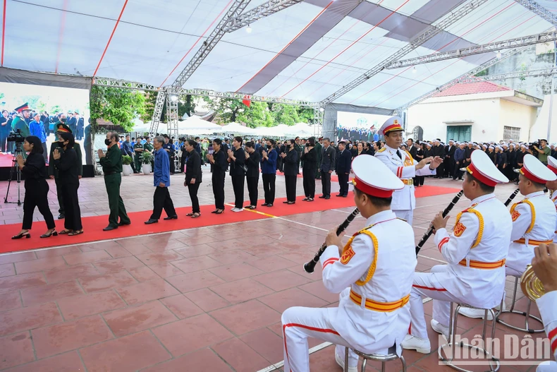 Beerdigung von Generalsekretär Nguyen Phu Trong Foto 253