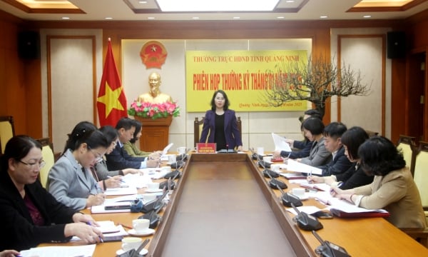 The Standing Committee of the Provincial People's Council held its regular meeting in January.