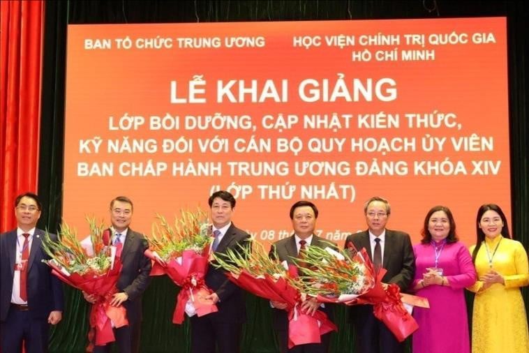 Khai giảng lớp thứ nhất bồi dưỡng cán bộ quy hoạch Ủy viên Ban Chấp hành Trung ương Đảng khóa XIV