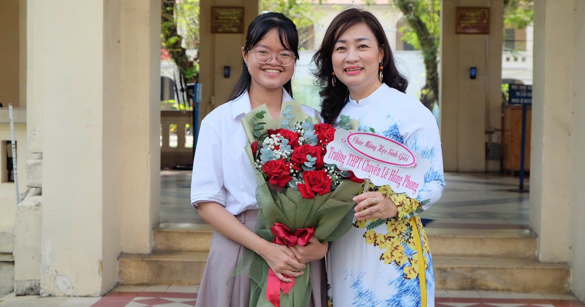 전국 최우수 학생이 문학을 '두려워하지 않는' 방법을 보여줍니다.