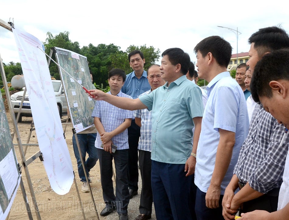 Tập trung mọi nguồn lực đẩy nhanh tiến độ các dự án trọng điểm