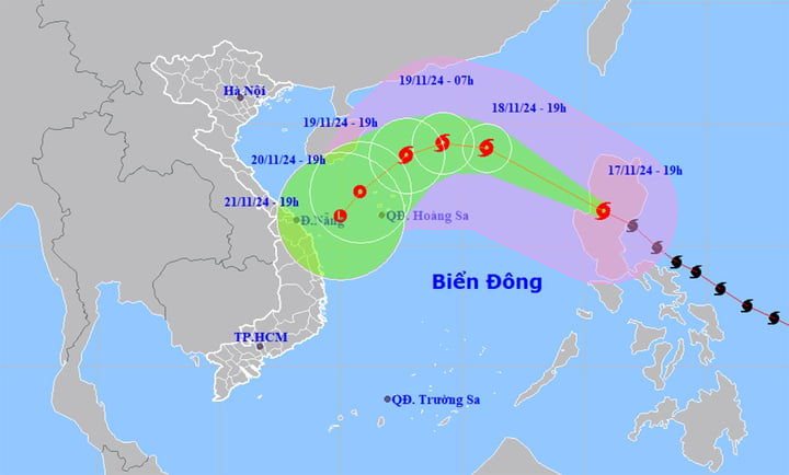 Bão Man-yi giảm 2 cấp, di chuyển nhanh vào Biển Đông. (Nguồn: NCHMF)