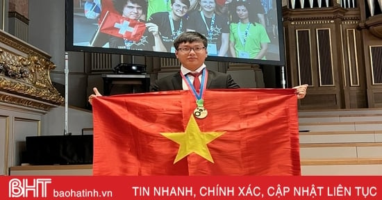 Golden boy of Ha Tinh entered the top 20 nominations for the Outstanding Young Vietnamese Faces Award