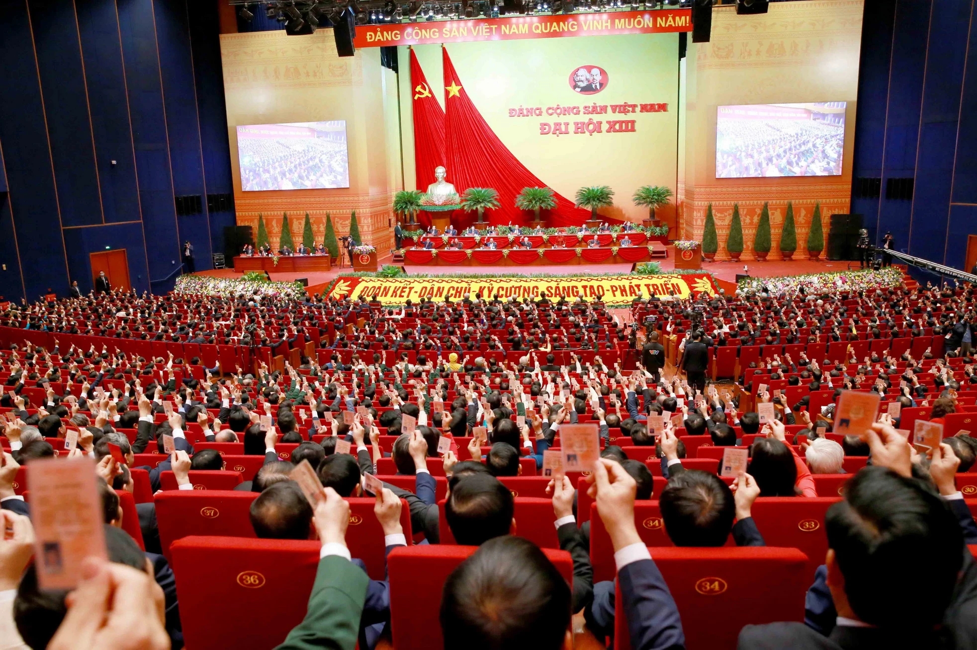 Le Parti communiste du Vietnam – le facteur décisif de toutes les victoires de la révolution vietnamienne