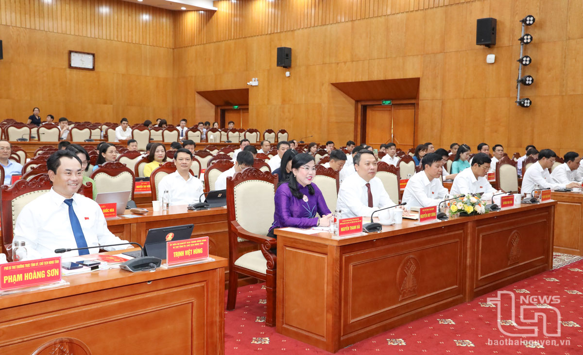 Các đại biểu dự Kỳ họp.