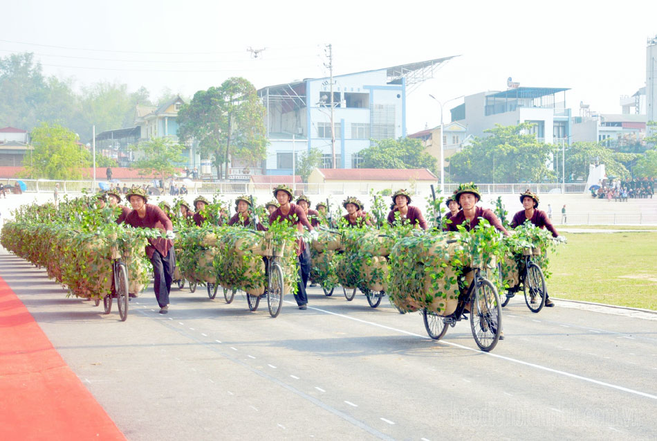 Bộ Quốc phòng hợp luyện lực lượng diễu binh, diễu hành