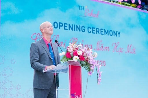 Khám phá không gian nghệ thuật được sáng tạo bởi học sinh TH School ảnh 7