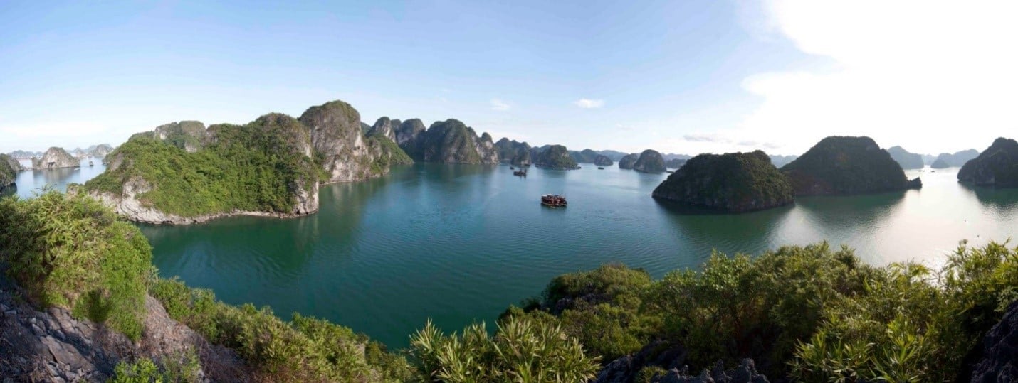 La baie d'Ha Long et l'archipel de Cat Ba sont reconnus par l'UNESCO comme sites du patrimoine mondial - Photo 2.