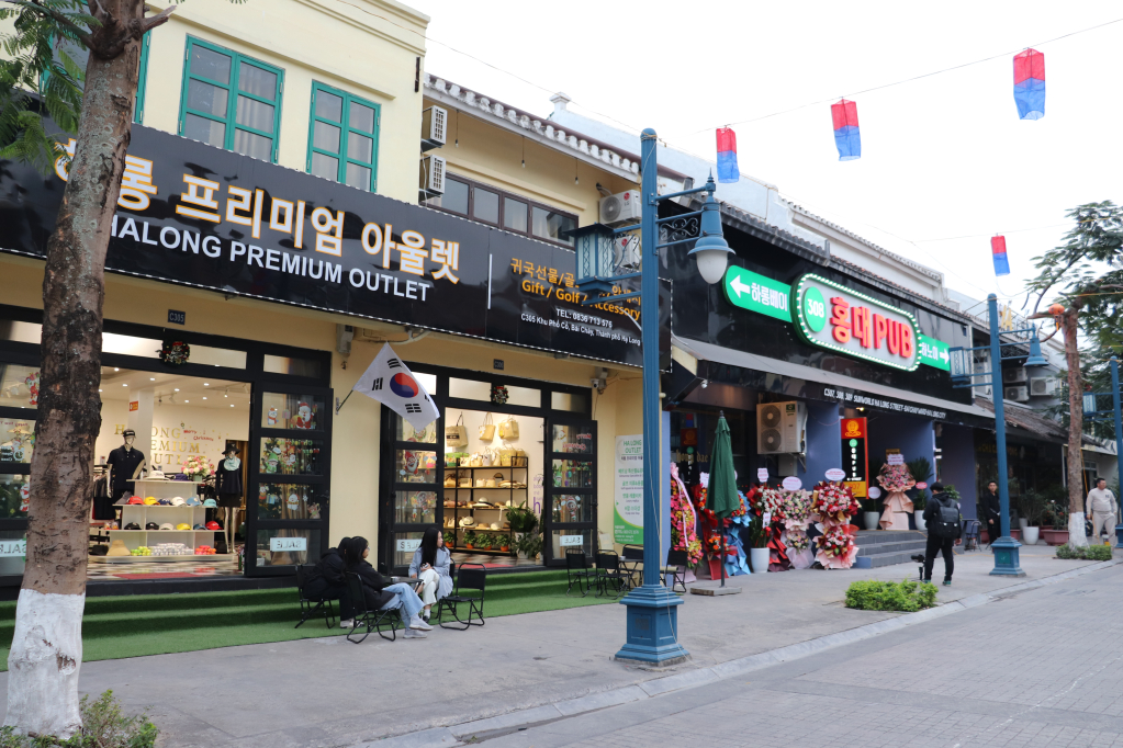 Some stores are already open.