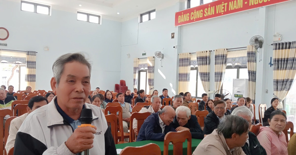 Les délégués du Conseil populaire provincial de Quang Nam rencontrent les électeurs du district de Thang Binh