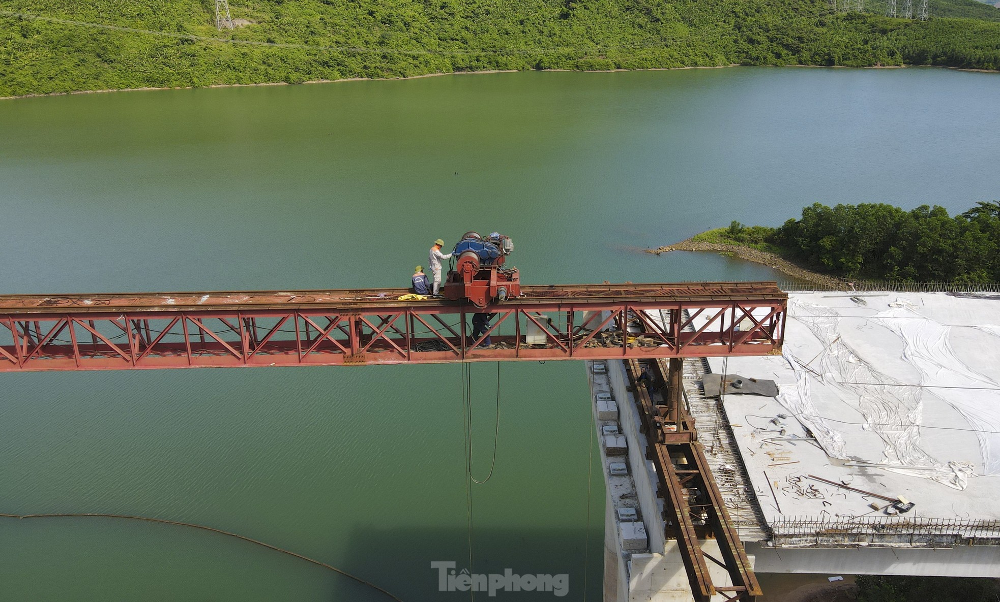 La forma de la autopista de 12.500 billones de VND que pasa por Ha Tinh, foto 6