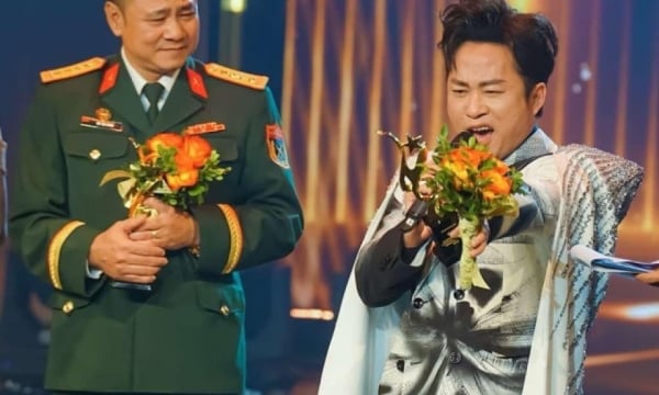 Tu Long and Tung Duong are typical artists of the year.