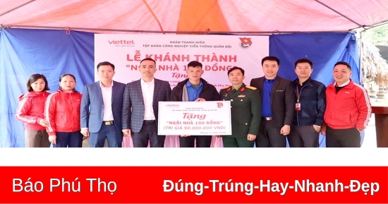 Bàn giao “Ngôi nhà 100 đồng” tại Yên Lập