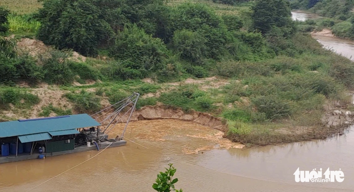 Buộc doanh nghiệp 'mới có chủ trương đã ào ào khai thác cát' phải hoàn thiện thủ tục - Ảnh 1.